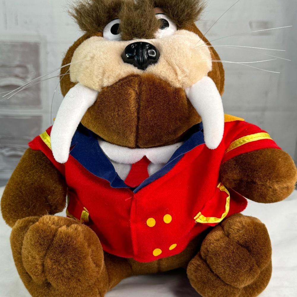 SeaWorld Amusement Park Sir Winston Walrus Plush 10" Stuffed Animal Toy Used